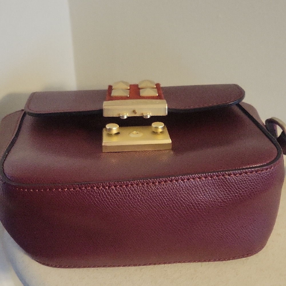 Valentino Yasmine Studded Crossbody Leather Bag - Picture 9 of 9